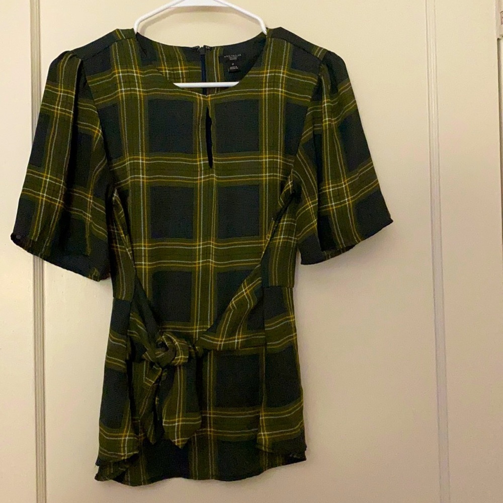 Ann Taylor green blouse with tie size: SP